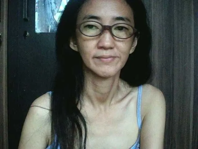 RoseCoxxx – webcam model profile photo Image 7