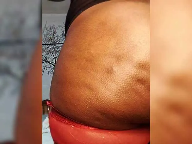 LiaMetz – webcam model profile photo Image 4