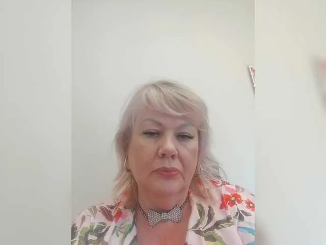 blondeangel_4u2 – webcam model profile photo Image 4