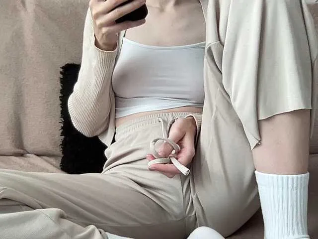 Lil-RO-XO – webcam model profile photo Image 16