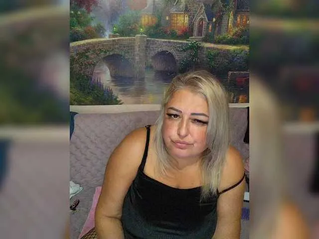 aurora-wow – webcam model profile photo Image 6