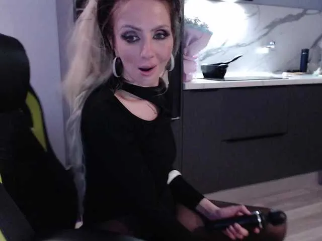 blondalina Image 7