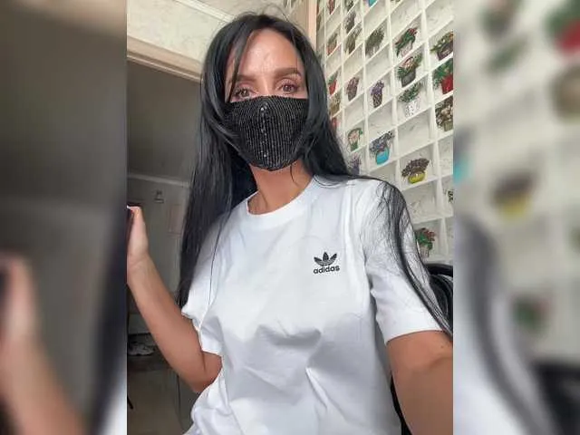 BabeBeth40 – webcam model profile photo Image 14