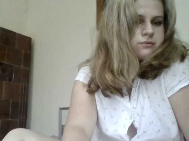 MarilynRainbow – webcam model profile photo Image 6