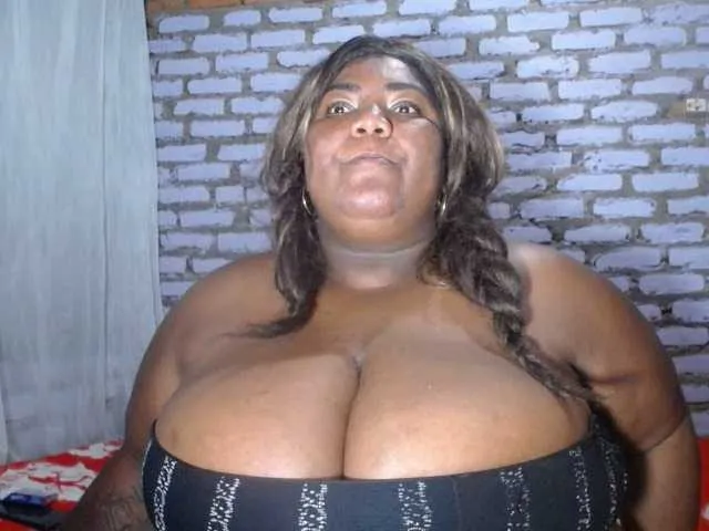 British_EmJess – webcam model profile photo Image 4