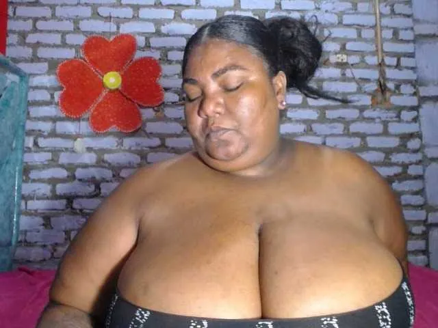 British_EmJess – webcam model profile photo Image 5