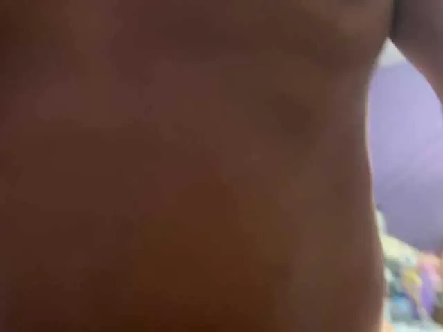 Hotforunow – webcam model profile photo Image 7