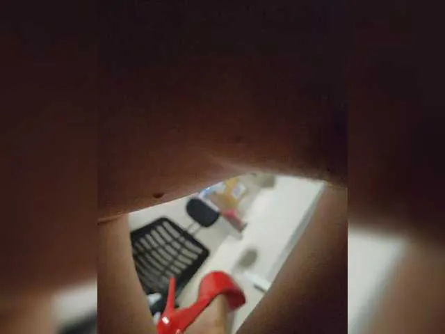 winterkamado – webcam model profile photo Image 17