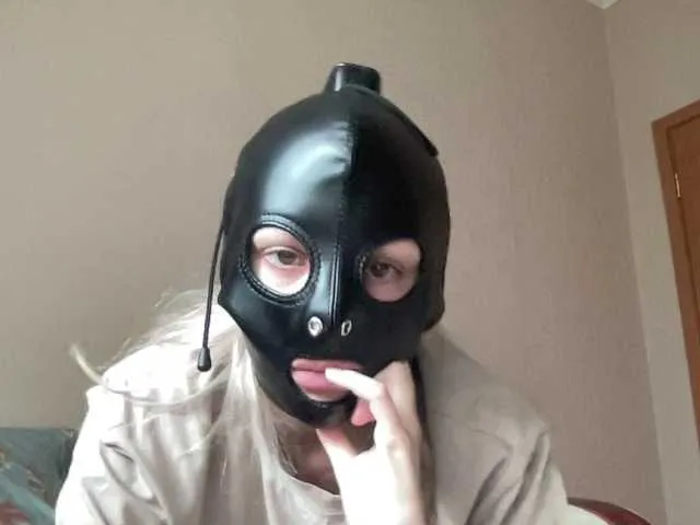 MarilynRainbow – webcam model profile photo Image 8