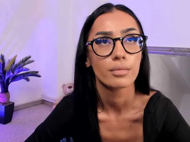 Sweet-Mishelle – webcam model profile photo Image 12