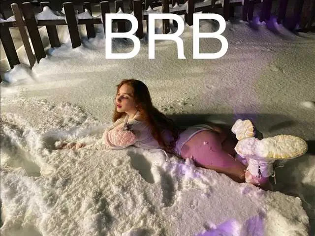 EditaMilf – webcam model profile photo Image 4