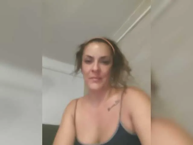 MarilynRainbow – webcam model profile photo Image 3