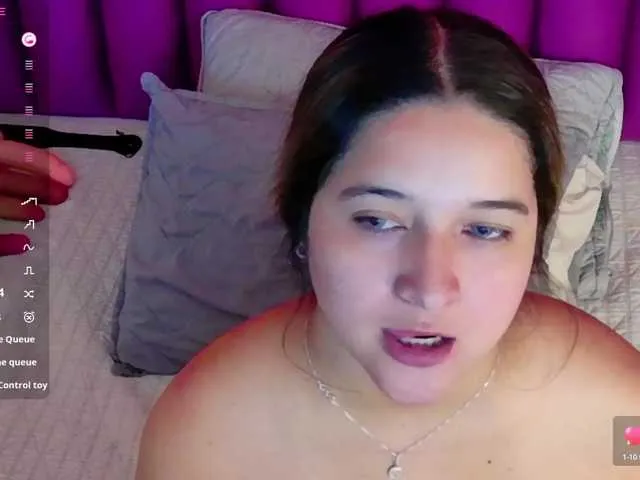 LorrySkye – webcam model profile photo Image 8