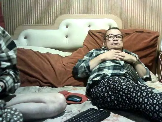 British_EmJess – webcam model profile photo Image 13