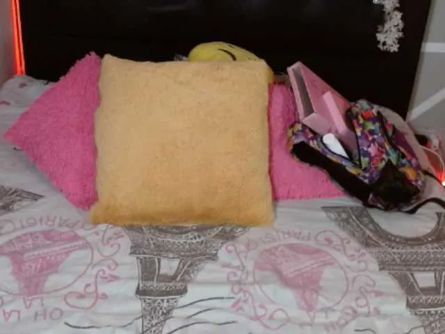 LannaGracesX – webcam model profile photo Image 12