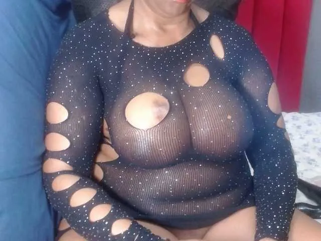 KateDivineUK – webcam model profile photo Image 17