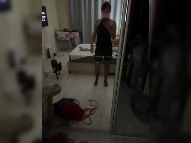 KateDivineUK – webcam model profile photo Image 6