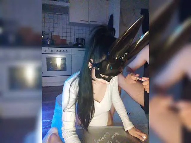 GlamGran – webcam model profile photo Image 2