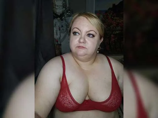 British_EmJess – webcam model profile photo Image 15