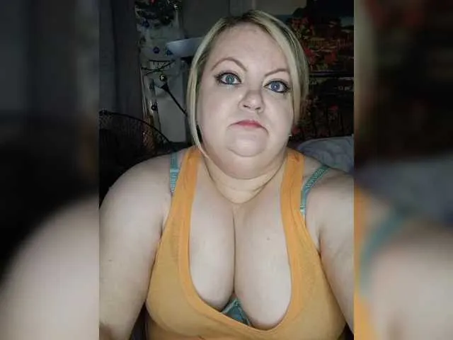 British_EmJess – webcam model profile photo Image 3