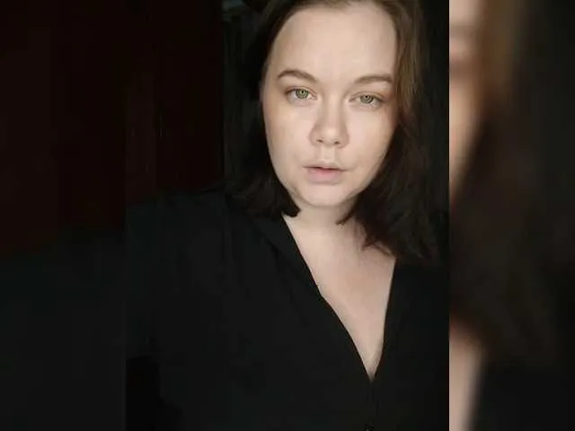 SashaVaughn – webcam model profile photo Image 17