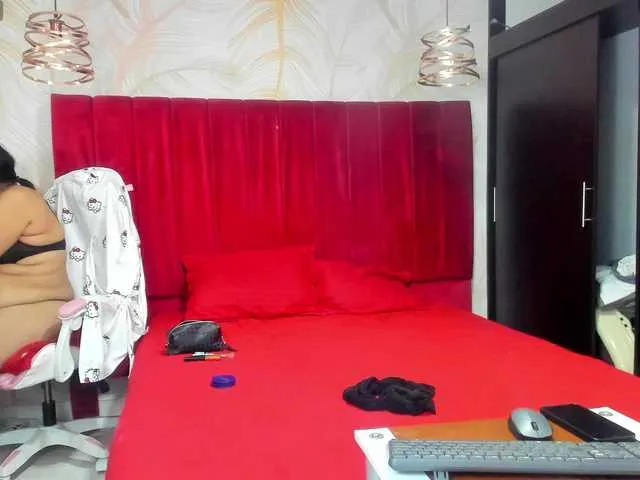 VictoriaMorrone – webcam model profile photo Image 3