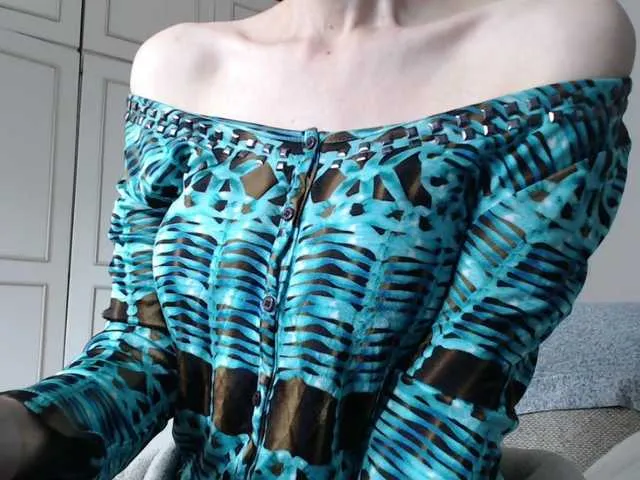 Kris-76 – webcam model profile photo Image 17