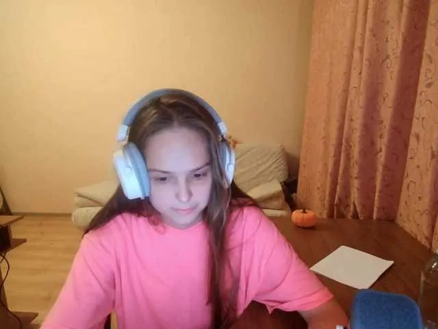 Sweetyfairy – webcam model profile photo Image 2