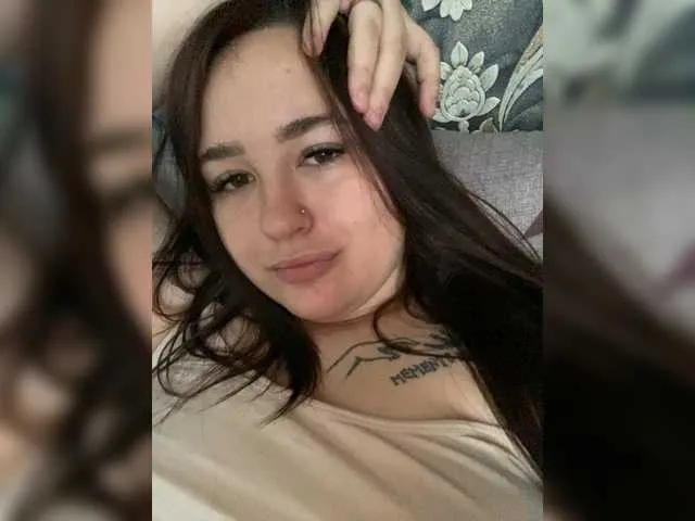 TyleneBuck – webcam model profile photo Image 14