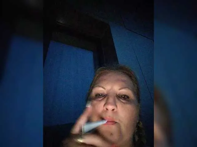 BrookeBratXO – webcam model profile photo Image 11