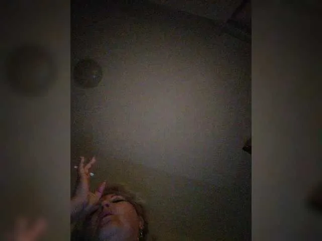 BrookeBratXO – webcam model profile photo Image 19