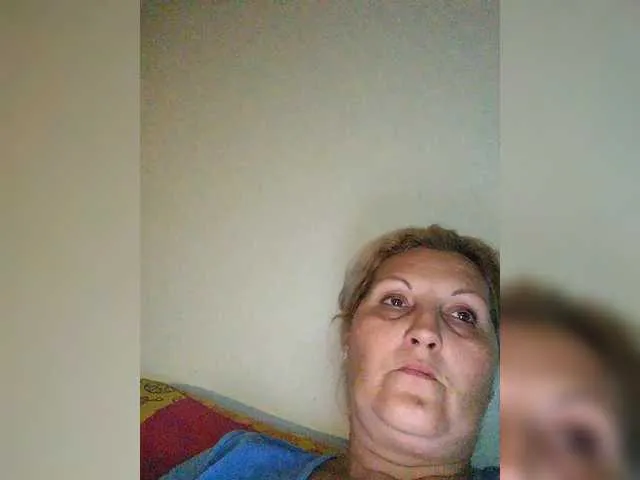 BrookeBratXO – webcam model profile photo Image 6