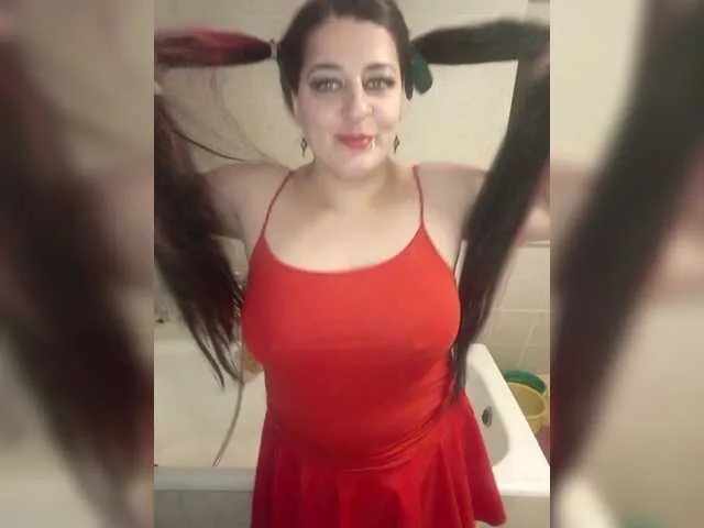 TyleneBuck – webcam model profile photo Image 4