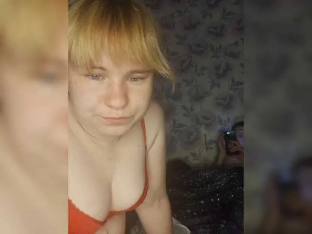 SusyBlair – webcam model profile photo Image 13