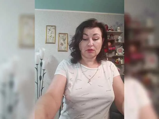 SashaVaughn – webcam model profile photo Image 2