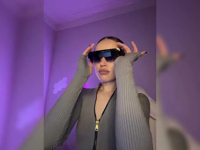 MarilynRainbow – webcam model profile photo Image 13