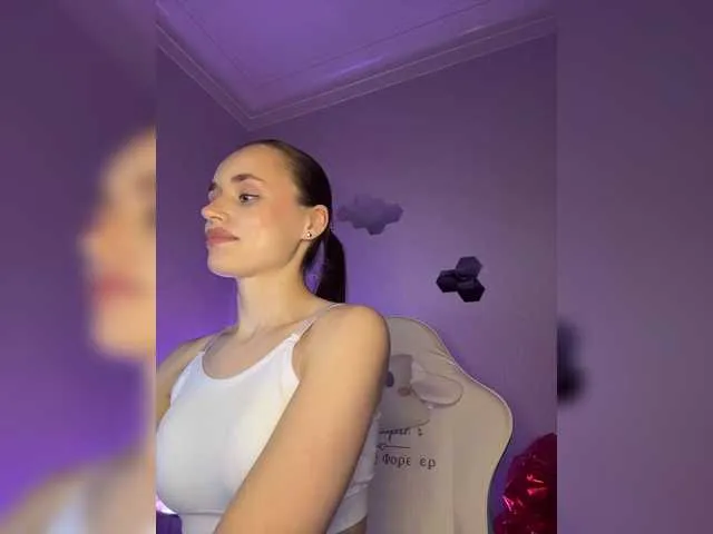 MarilynRainbow – webcam model profile photo Image 9