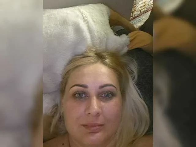 BohoPrincessUK – webcam model profile photo Image 2