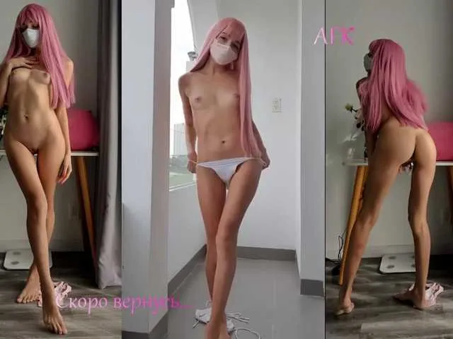 BlondeDeliciousFrisky – webcam model profile photo Image 12
