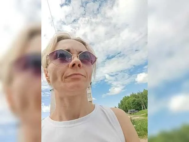 blondeangel_4u2 – webcam model profile photo Image 15