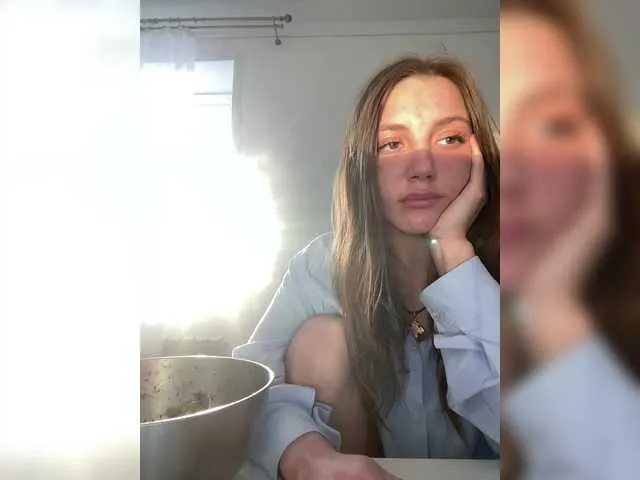 BrookeBratXO – webcam model profile photo Image 2