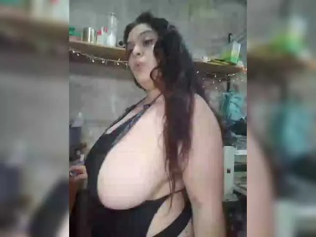 BellaBelll – webcam model profile photo Image 18