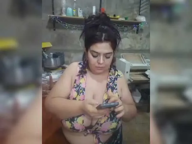 BellaBelll – webcam model profile photo Image 4