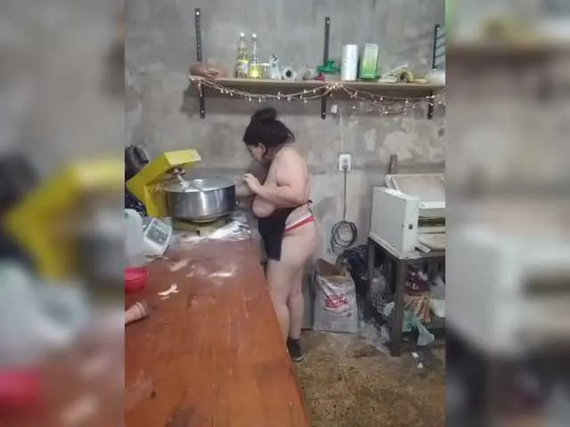 BellaBelll – webcam model profile photo Image 6