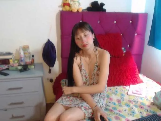 MarilynRainbow – webcam model profile photo Image 9