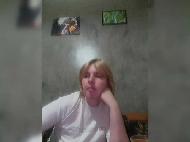 BellaBelll – webcam model profile photo Image 6