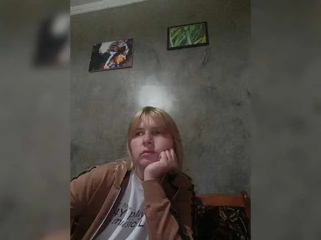BellaBelll – webcam model profile photo Image 9