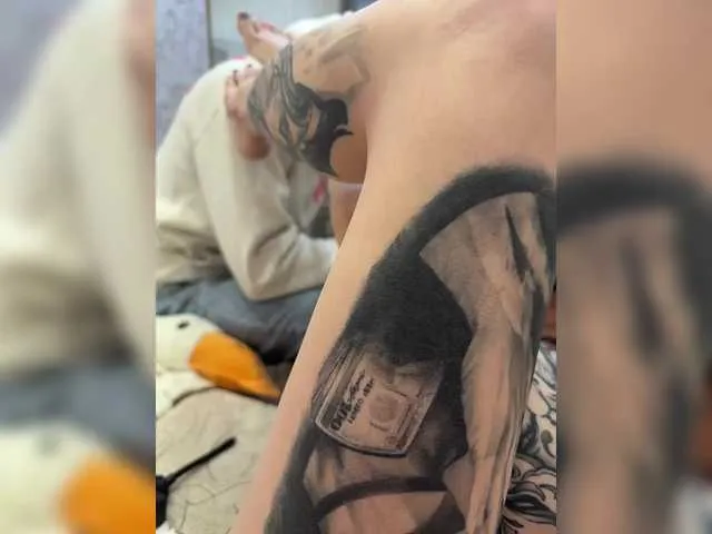 Nana__ch – webcam model profile photo Image 4