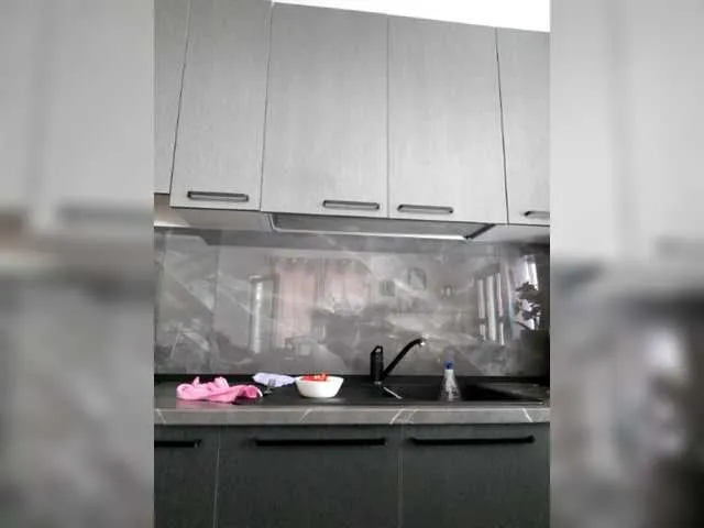 CleoLangley – webcam model profile photo Image 2