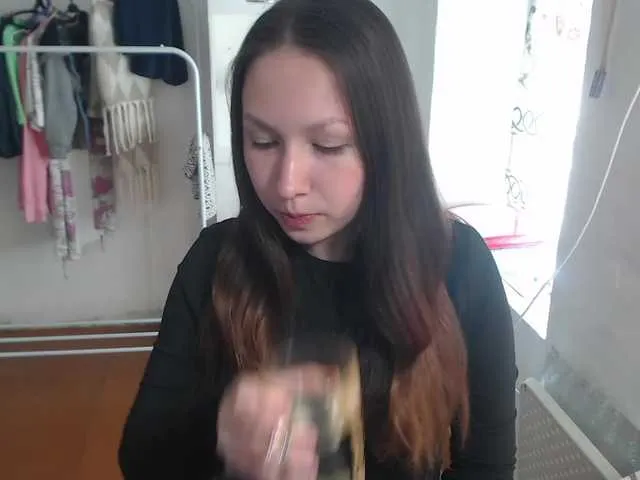 MistressLouUK – webcam model profile photo Image 9